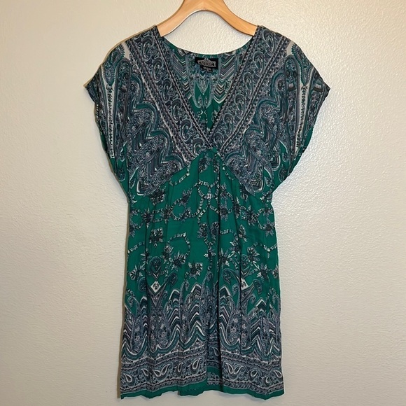 Angie Short Sleeve V-Neck Dress - Picture 1 of 13